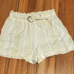 JOLIE & JOY Cotton Paperbag style Shorts, size Medium